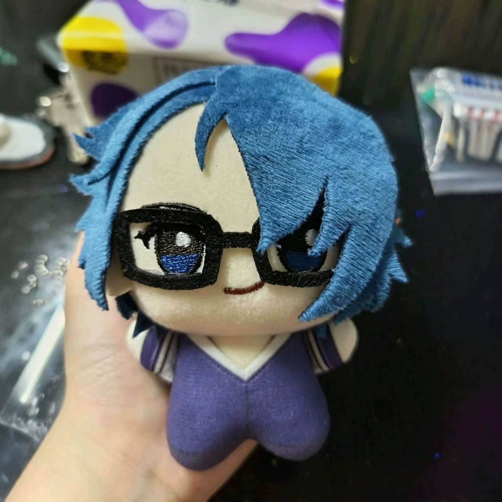 Pluszak Fushimi Saruhiko, 10 c – Cosplay Plushie Prop recenzja i cena